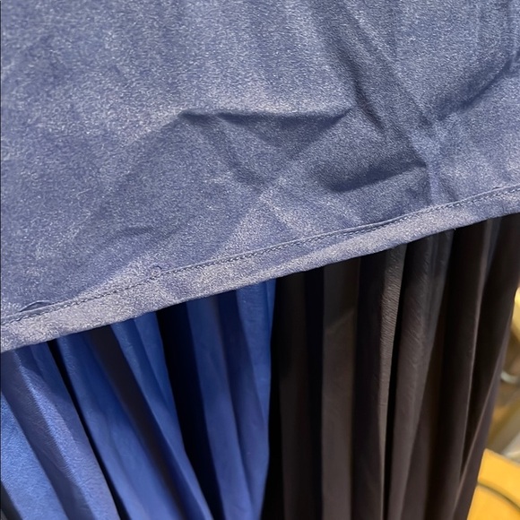 BCBGMaxazria Two Tone Blue Pleated Skirt - Picture 4 of 4